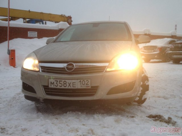 Opel Astra,  универсал,  2010 г. в.,  механическая в городе Уфа, фото 3, Opel