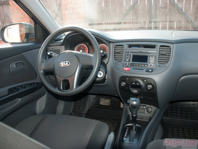 KIA Rio,  седан,  2010 г. в.,  пробег:  24000 км.,  автоматическая,  1.4 л в городе Клин, фото 1, Московская область