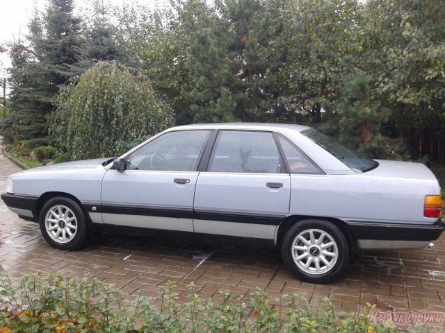 Audi 100,  седан,  1989 г. в.,  пробег:  1 км.,  механическая,  2.3 л в городе Великий Новгород, фото 2, Новгородская область