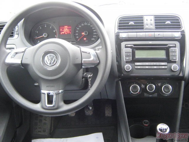 Volkswagen Polo,  седан,  2010 г. в.,  пробег:  45000 км.,  механическая,  1.6 л в городе Ижевск, фото 3, стоимость: 485 000 руб.