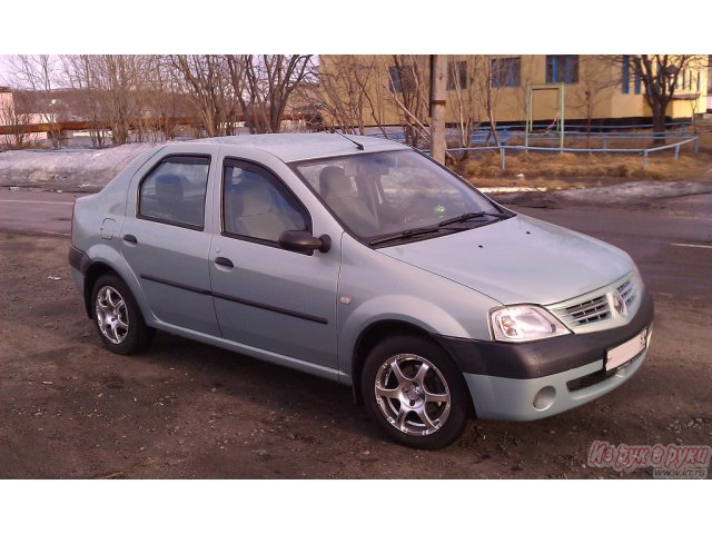 Renault Logan,  седан,  2009 г. в.,  пробег:  94000 км.,  механическая,  1.6 л в городе Североморск, фото 4, стоимость: 299 000 руб.