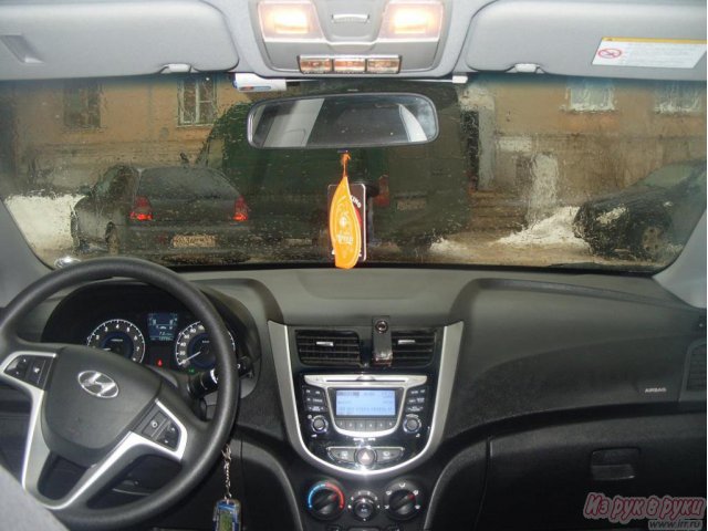Hyundai Solaris,  седан,  2011 г. в.,  пробег:  13700 км.,  механическая,  1.6 л в городе Советск, фото 7, стоимость: 500 000 руб.