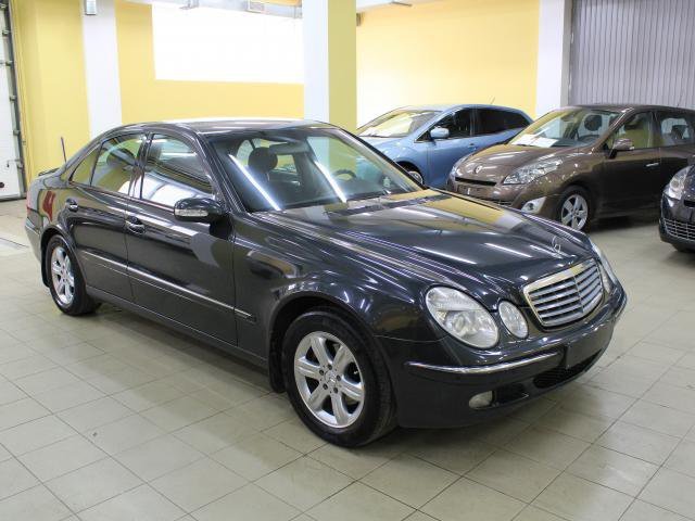 Mercedes E 240,  2003 г. в.,  автоматическая,  2600 куб.,  пробег:  168000 км. в городе Санкт-Петербург, фото 6, стоимость: 630 000 руб.