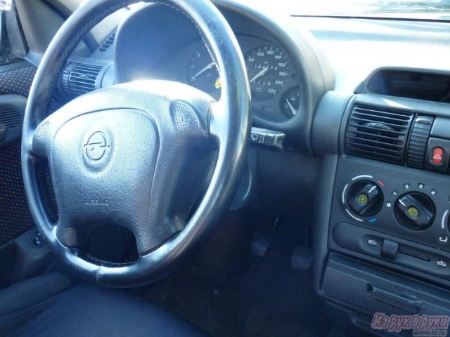 Opel Vita,  хэтчбек,  1996 г. в.,  пробег:  185000 км.,  механическая,  1.6 л в городе Омск, фото 3, Омская область