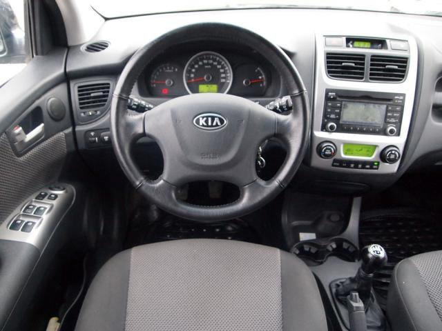 KIA Sportage,  2010 г. в.,  механическая,  2000 куб.,  пробег:  16092 км. в городе Москва, фото 8, Московская область