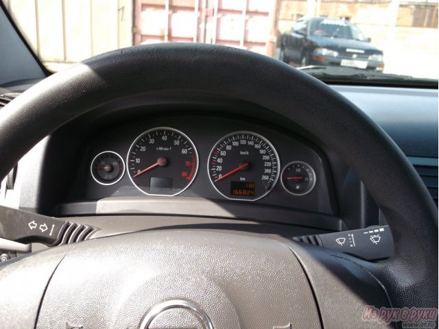 Opel Vectra,  универсал,  2004 г. в.,  пробег:  160 км.,  автоматическая,  2.2 л в городе Иркутск, фото 4, Иркутская область