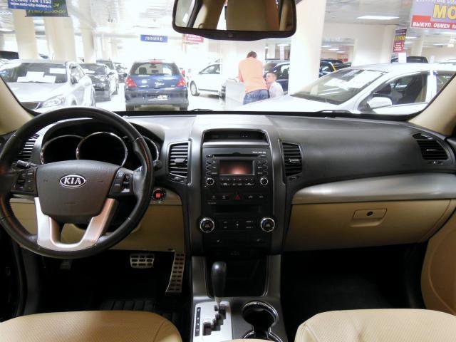 KIA Sorento,  2010 г. в.,  автоматическая,  2400 куб.,  пробег:  63000 км. в городе Москва, фото 9, KIA