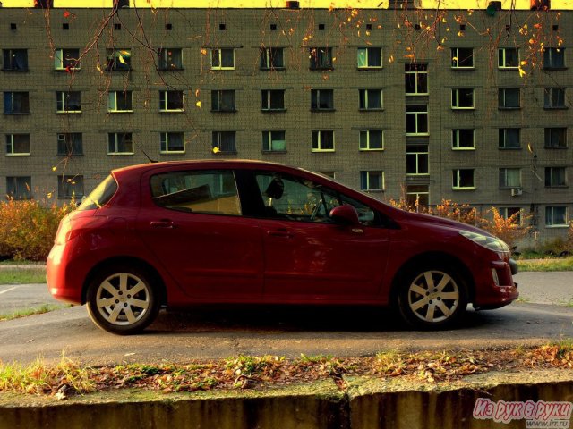 Peugeot 308,  хэтчбек,  2008 г. в.,  пробег:  60000 км.,  автоматическая,  1.6 л в городе Саратов, фото 8, Саратовская область