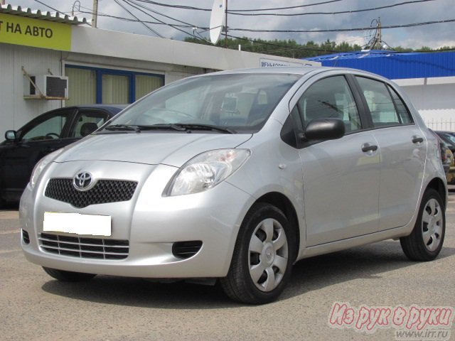 Toyota Yaris,  хэтчбек,  2008 г. в.,  пробег:  99000 км.,  механическая,  1.3 л в городе Курск, фото 1, стоимость: 395 000 руб.