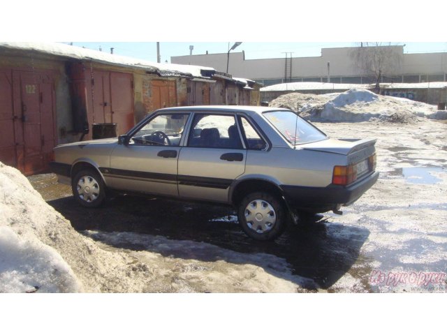 Audi 80,  седан,  1986 г. в.,  пробег:  260000 км.,  механическая,  1.6 л в городе Пушкино, фото 4, Audi