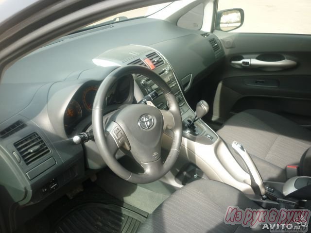 Toyota Auris,  хэтчбек,  2008 г. в.,  пробег:  73700 км.,  автоматическая,  1.6 л в городе Киров, фото 2, стоимость: 510 000 руб.