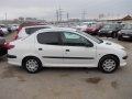 Продается Peugeot 206,  цвет:  белый,  двигатель: 1.3 л,  75 л. с.,  кпп:  механика,  кузов:  Седан,  пробег:  64655 км в городе Саратов, фото 4, Саратовская область