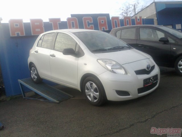 Toyota Yaris,  хэтчбек,  2008 г. в.,  пробег:  65000 км.,  автоматическая,  1.3 л в городе Таганрог, фото 1, стоимость: 455 000 руб.