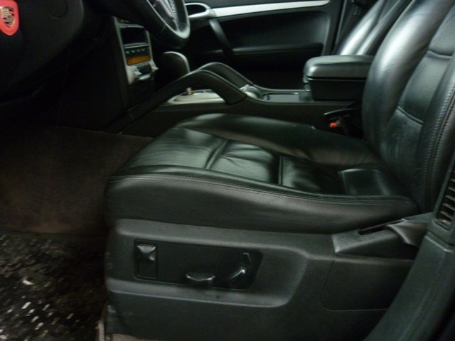 Porsche Cayenne,  внедорожник,  2005 г. в.,  пробег:  147000 км.,  автомат,  4,5 л в городе Ростов-на-Дону, фото 2, Porsche