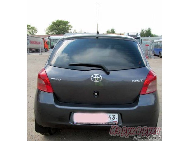 Toyota Yaris,  хэтчбек,  2009 г. в.,  пробег:  44000 км.,  механическая,  1.3 л в городе Киров, фото 6, Toyota