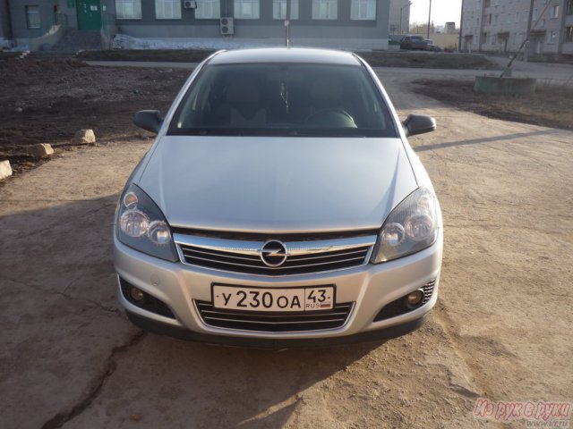 Opel Astra,  хэтчбек,  2007 г. в.,  пробег:  75000 км.,  механическая,  1.4 л в городе Киров, фото 1, Opel