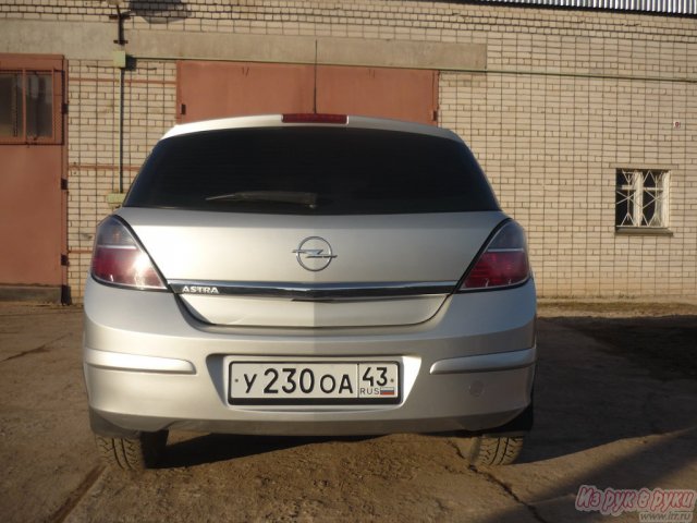 Opel Astra,  хэтчбек,  2007 г. в.,  пробег:  75000 км.,  механическая,  1.4 л в городе Киров, фото 3, стоимость: 415 000 руб.