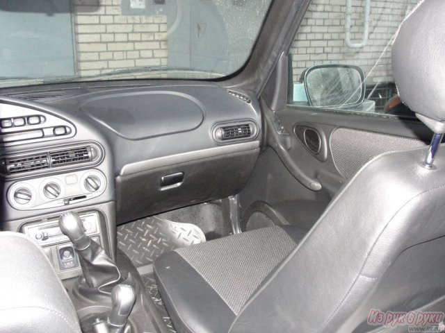 Chevrolet Niva,  универсал,  2011 г. в.,  пробег:  24000 км.,  механическая в городе Санкт-Петербург, фото 1, стоимость: 490 000 руб.