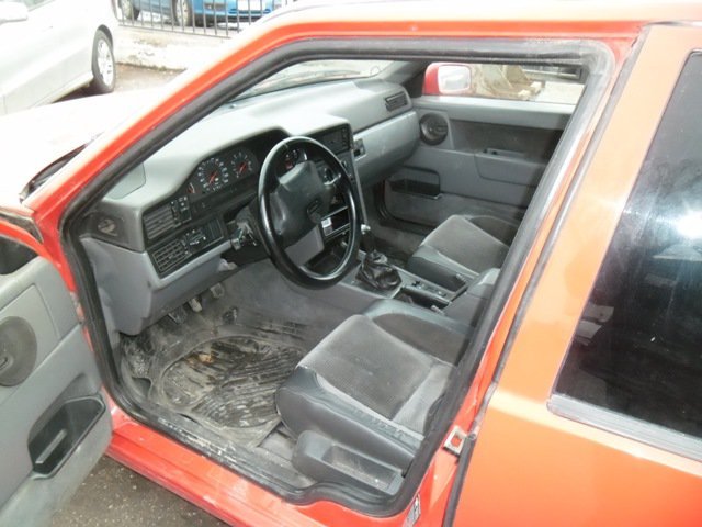 Продается Volvo 850,  цвет:  красный,  двигатель: 2.4 л,  106 л. с.,  кпп:  механика,  кузов:  Седан,  пробег:  187821 км в городе Тольятти, фото 1, стоимость: 135 000 руб.