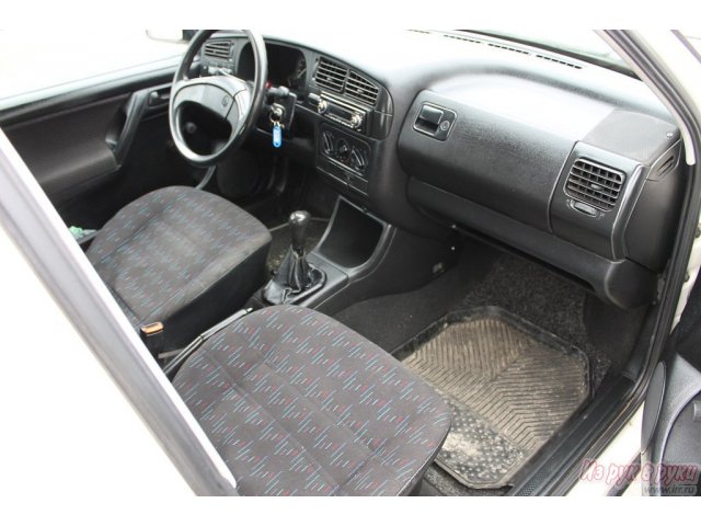 Volkswagen Golf,  хэтчбек,  1993 г. в.,  пробег:  230000 км.,  механическая,  1.4 л в городе Калининград, фото 3, Калининградская область