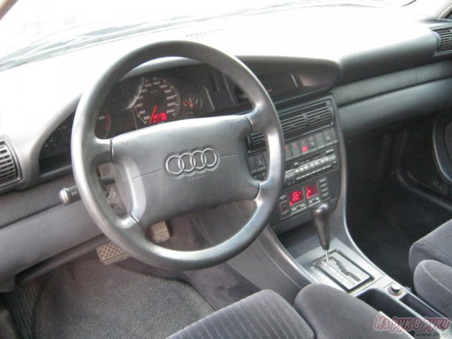 Audi A6,  универсал,  1995 г. в.,  пробег:  221000 км.,  автоматическая,  2.5 л в городе Калининград, фото 10, Audi