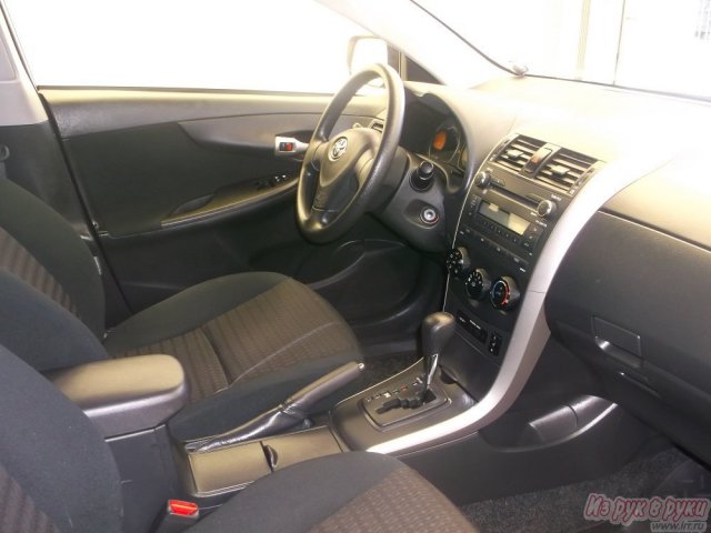 Toyota Corolla,  седан,  2010 г. в.,  пробег:  28175 км.,  автоматическая,  1.6 л в городе Ижевск, фото 2, Toyota