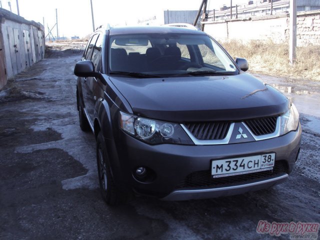 Mitsubishi Outlander XL,  внедорожник,  2008 г. в.,  пробег:  180000 км.,  вариатор,  2.4 л в городе Черемхово, фото 3, Иркутская область