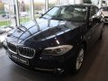 BMW 5 серия,  седан,  2012 г. в.,  механика,  1,995 л,  цвет:  черный в городе Москва, фото 1, Московская область