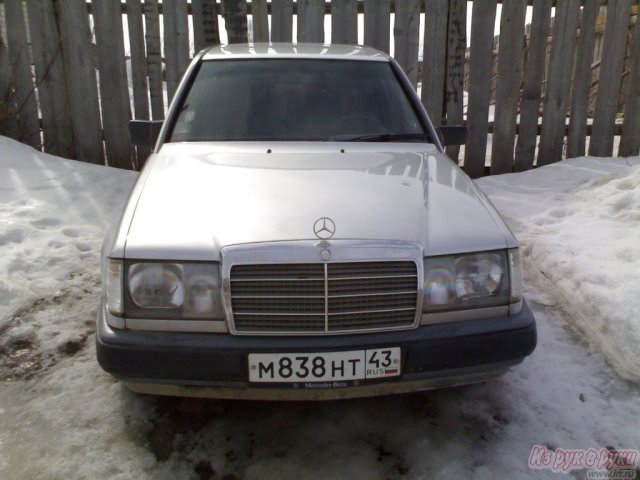 Mercedes E 200,  седан,  1986 г. в.,  пробег:  255000 км.,  автоматическая,  2 л в городе Малмыж, фото 4, Mercedes