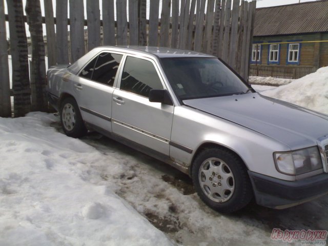 Mercedes E 200,  седан,  1986 г. в.,  пробег:  255000 км.,  автоматическая,  2 л в городе Малмыж, фото 5, Кировская область