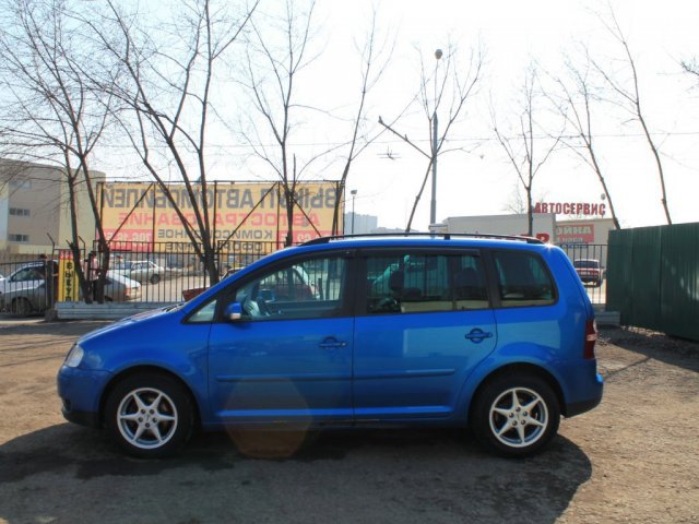 Volkswagen Touran 1.9 TDI (105 Hp) 2005 г. в.  ( 1900 см3 ) в городе Москва, фото 2, Московская область