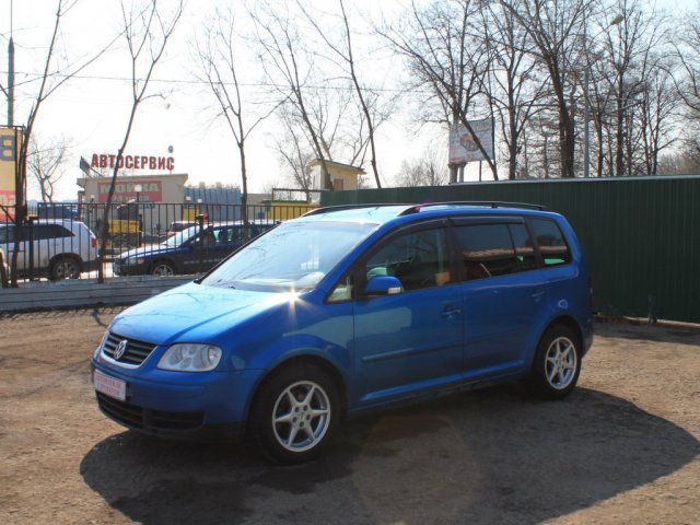 Volkswagen Touran 1.9 TDI (105 Hp) 2005 г. в.  ( 1900 см3 ) в городе Москва, фото 3, стоимость: 400 000 руб.