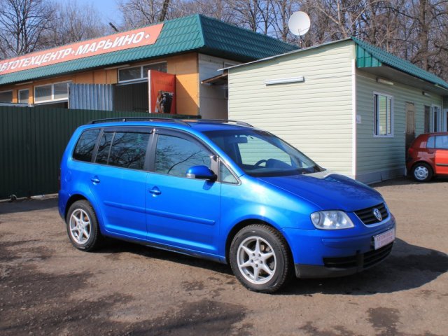 Volkswagen Touran 1.9 TDI (105 Hp) 2005 г. в.  ( 1900 см3 ) в городе Москва, фото 5, Московская область