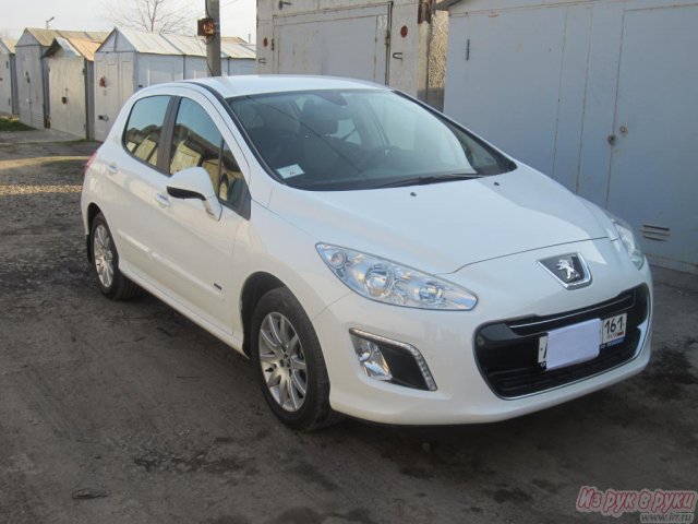 Peugeot 308,  хэтчбек,  2011 г. в.,  пробег:  5000 км.,  автоматическая,  1.6 л в городе Ростов-на-Дону, фото 1, Peugeot