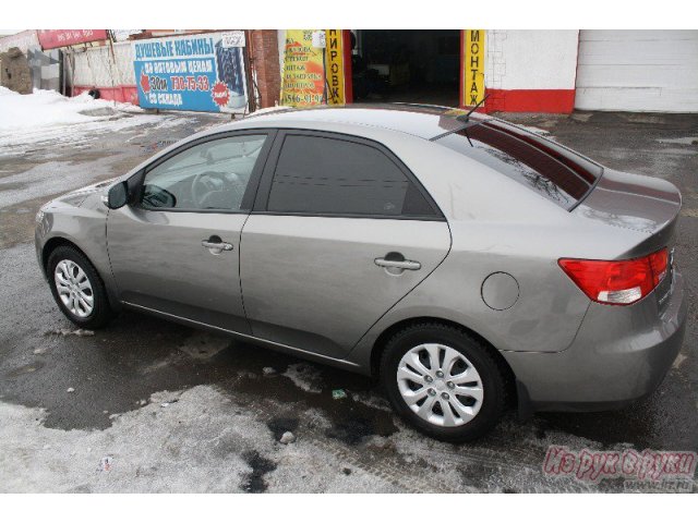 KIA Cerato,  седан,  2010 г. в.,  пробег:  76000 км.,  механическая,  1.6 л в городе Москва, фото 6, Московская область