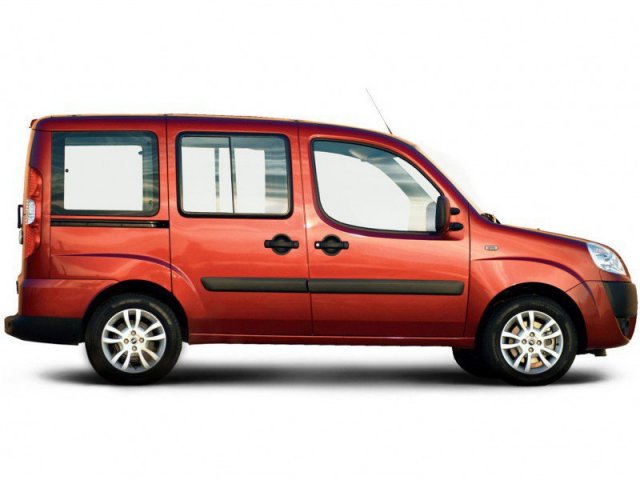 Fiat Doblo Panorama,  минивэн,  2013 г. в.,  механика,  1,368 л,  цвет:  синий в городе Москва, фото 3, стоимость: 620 000 руб.