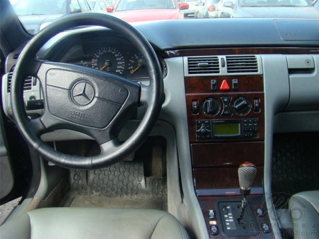 Продается Mercedes E280 1997 г. в.,  2.8 л.,  АКПП,  170000 км.,  хорошее состояние в городе Тюмень, фото 5, стоимость: 340 000 руб.