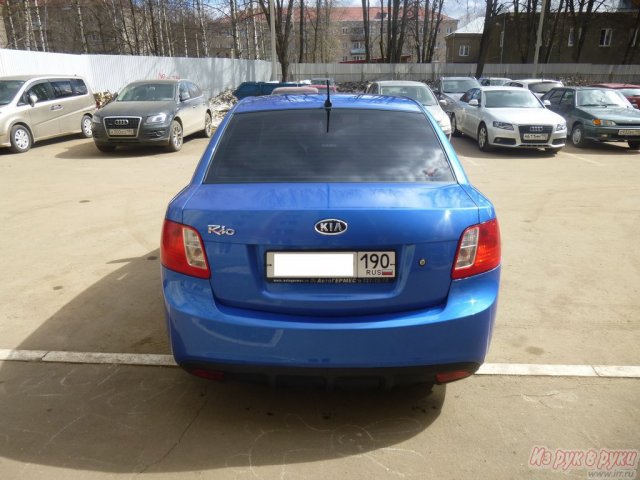 KIA Rio,  седан,  2010 г. в.,  пробег:  61000 км.,  механическая,  1.4 л в городе Хотьково, фото 2, Московская область