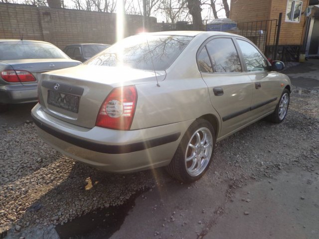 Продаётся Hyundai Elantra 2006 г. в.,  1599 см3,  пробег:  67000 км.,  цвет:  бежевый металлик в городе Москва, фото 3, Московская область