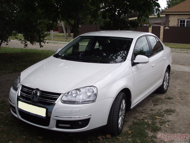 Volkswagen Jetta,  седан,  2010 г. в.,  пробег:  58000 км.,  автоматическая,  1.6 л в городе Майкоп, фото 1, стоимость: 640 000 руб.