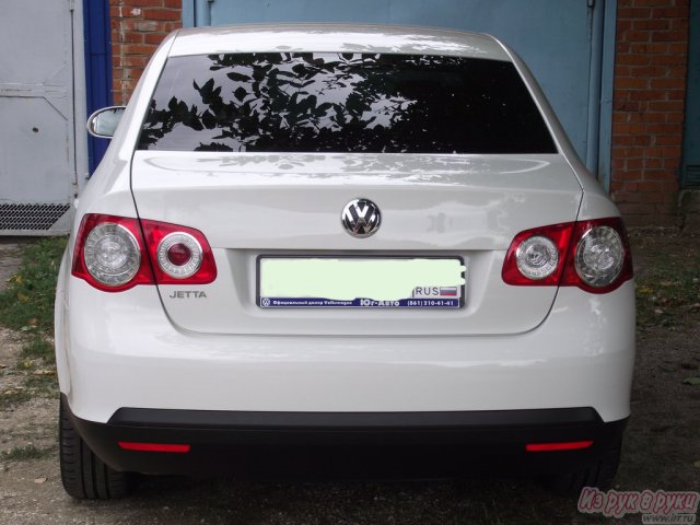 Volkswagen Jetta,  седан,  2010 г. в.,  пробег:  58000 км.,  автоматическая,  1.6 л в городе Майкоп, фото 3, Адыгея