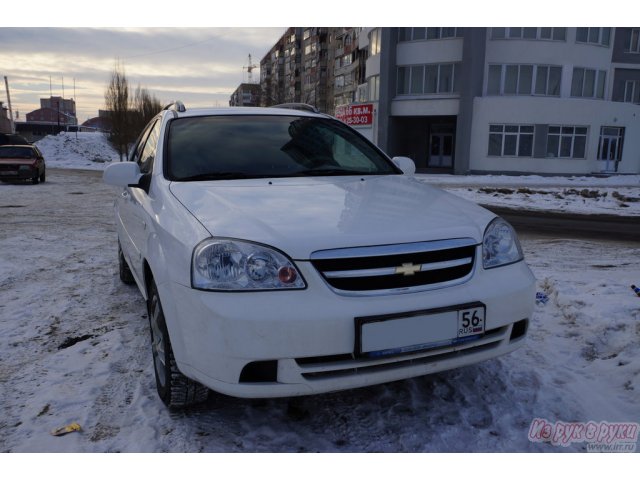 Chevrolet Lacetti,  универсал,  2010 г. в.,  пробег:  70000 км.,  механическая,  1.6 л в городе Оренбург, фото 4, стоимость: 410 000 руб.