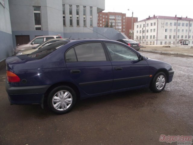 Toyota Avensis,  седан,  1999 г. в.,  пробег:  190000 км.,  механическая,  1.6 л в городе Киров, фото 5, Калужская область