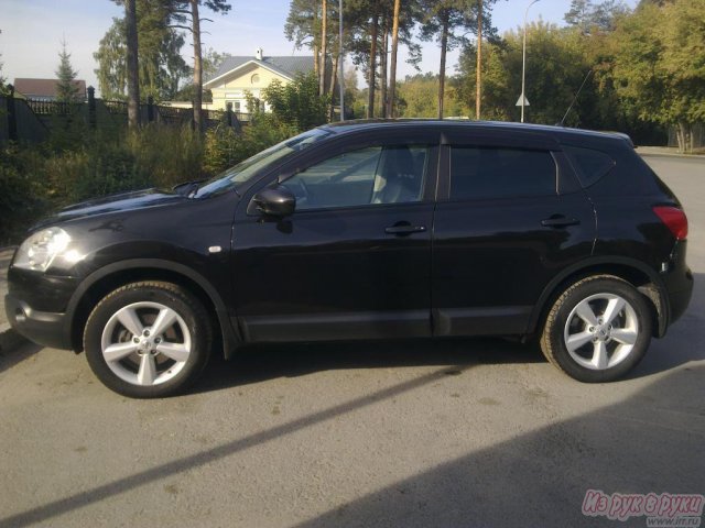 Nissan Qashqai,  универсал,  2008 г. в.,  вариатор,  2.0 л в городе Новосибирск, фото 1, Nissan