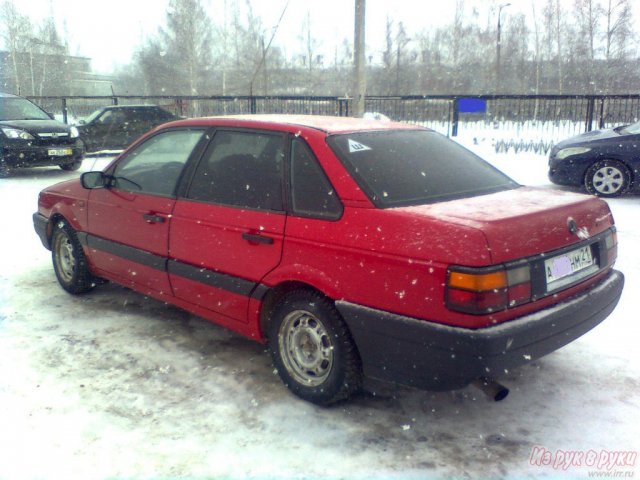 Volkswagen Passat,  седан,  1988 г. в.,  пробег:  300000 км.,  автоматическая,  1,8 л в городе Чебоксары, фото 2, Чувашия