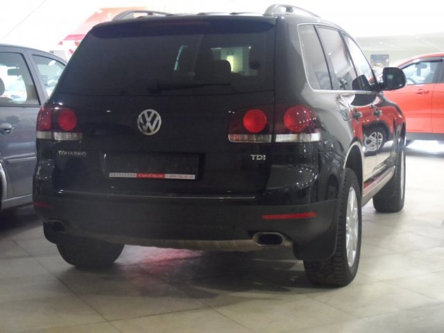 Volkswagen Touareg 2.5 TDI (174Hp) 2008 г. в.  ( 2460 см3 ) в городе Москва, фото 2, Volkswagen