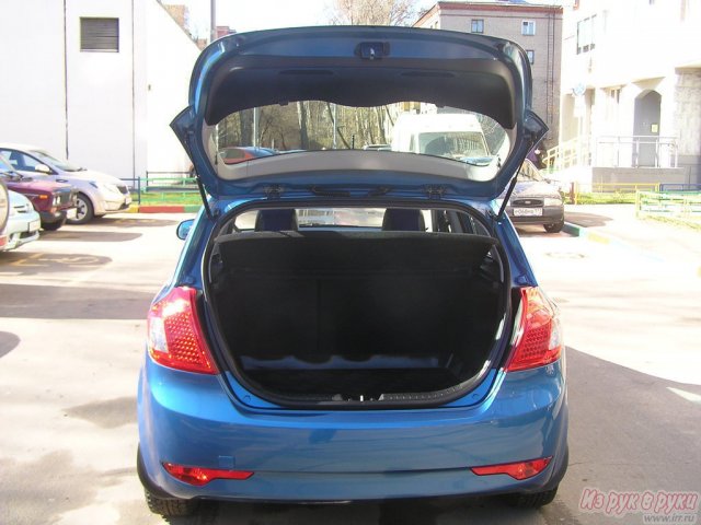 KIA Cee’d,  хэтчбек,  2010 г. в.,  пробег:  28000 км.,  механическая в городе Москва, фото 1, Московская область