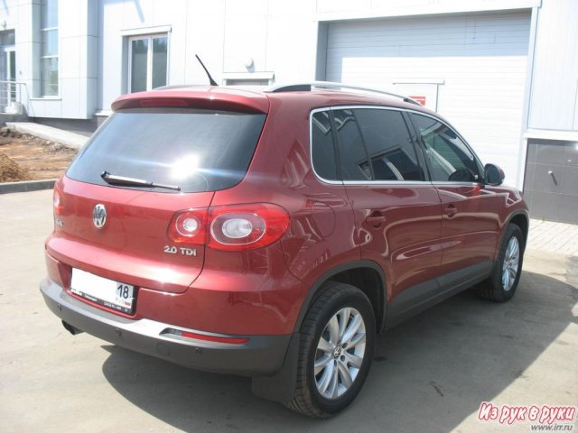 Volkswagen Tiguan,  внедорожник,  2009 г. в.,  пробег:  28000 км.,  автоматическая,  2 л в городе Ижевск, фото 3, стоимость: 950 000 руб.