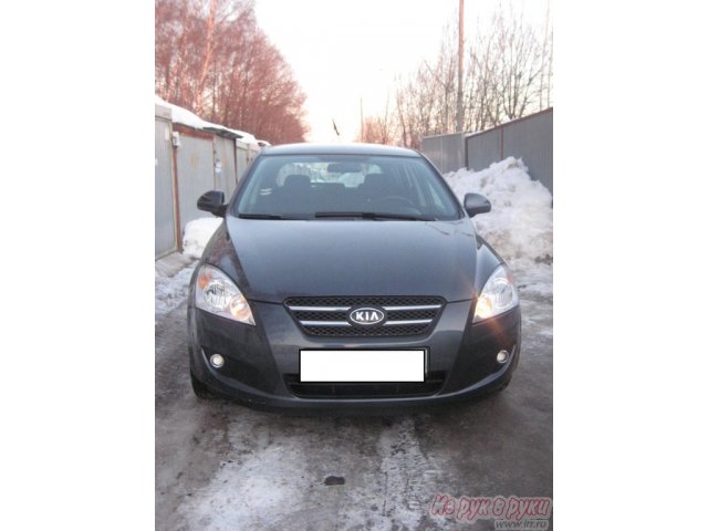 KIA Cee’d,  седан,  2008 г. в.,  пробег:  90000 км.,  механическая,  1.6 л в городе Москва, фото 1, KIA