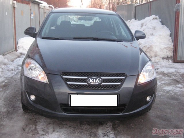 KIA Cee’d,  седан,  2008 г. в.,  пробег:  90000 км.,  механическая,  1.6 л в городе Москва, фото 2, Московская область